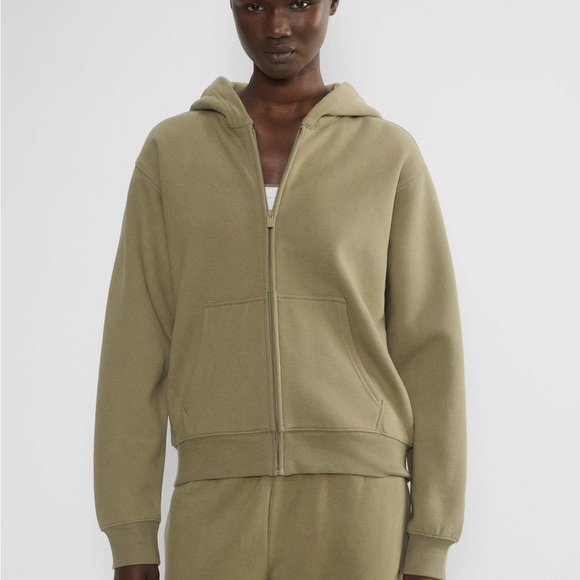Aritzia Cozy Sweatfleece Perfect Zip Hoodie - Picture 2 of 9
